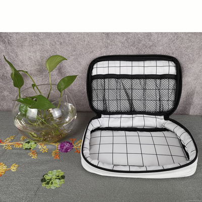 Elegant motif floral blanc de grande capacité lavable sac de voyage cosmétique avec fermeture à glissière